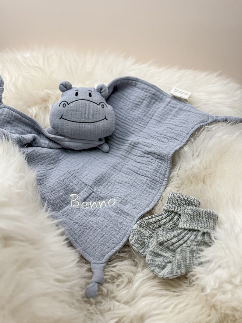 Schnuffel Hippo gris, couverture câline, couverture câline, couverture câline, cadeau de naissance, avec nom, personnalisé, cadeau de bébé, cadeau de naissance image 1