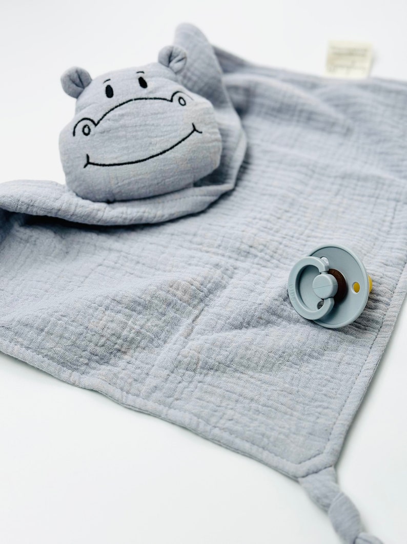 Schnuffel Hippo gris, couverture câline, couverture câline, couverture câline, cadeau de naissance, avec nom, personnalisé, cadeau de bébé, cadeau de naissance image 3