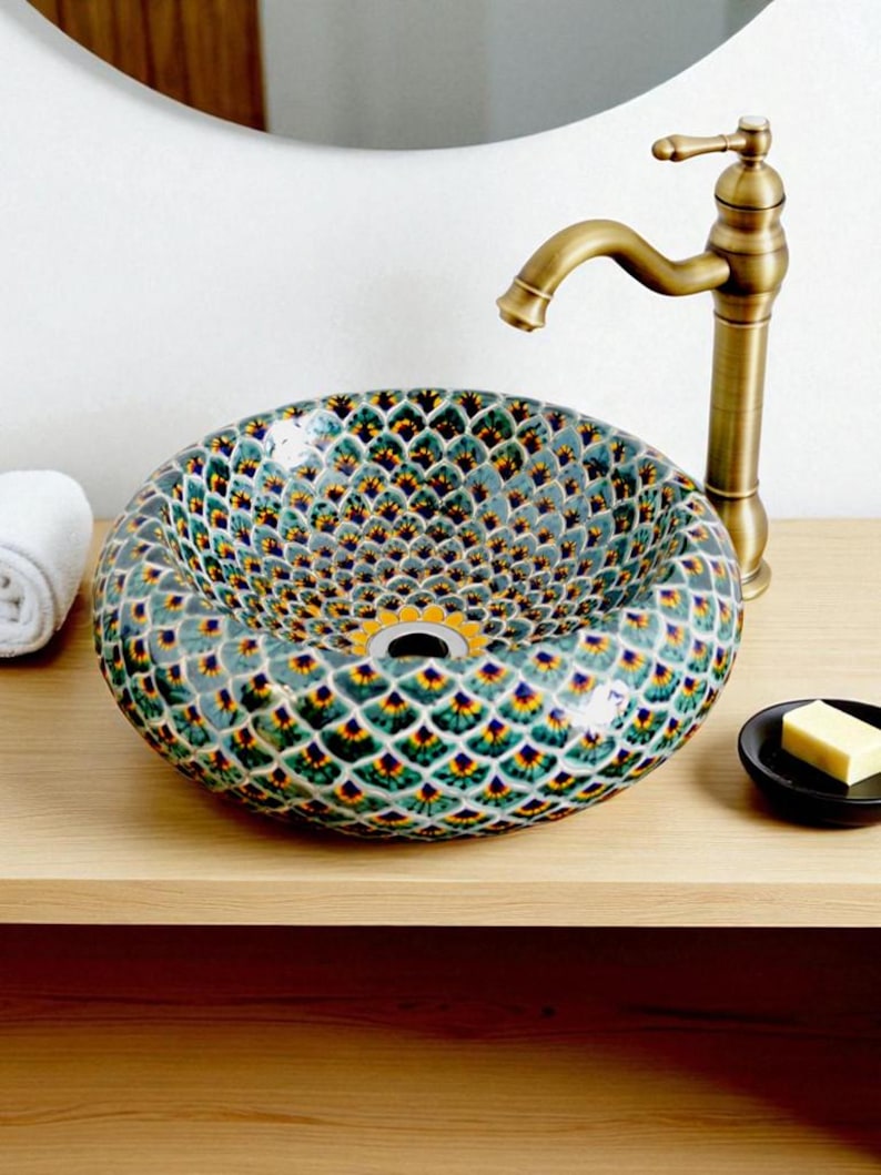 Exotisches Mexiko Waschbecken PAVO mit Pfaumuster in grün bemalt Talavera Keramik für Badezimmer
exotic mexican handpainted basin talavera style peacock