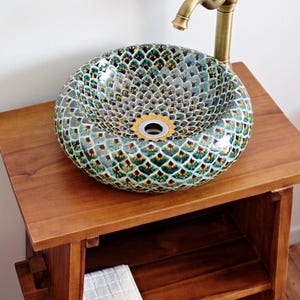 Exotisches Mexiko Waschbecken PAVO mit Pfaumuster in grün bemalt Talavera Keramik für Badezimmer
exotic mexican handpainted basin talavera style peacock