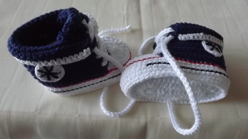 Kleidung und Schuhe für Mädchen und Jungen, Babyschuhe, Handarbeit. Ohne: Metall und Kunststoff dunkelblau 9.5 cm, Bild 3