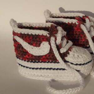 Sneakers, Baby schuhe, Babyschuhe, Handarbeit. Ohne: Metall und Kunststoff rotmeliert, 9.5 cm Bild 5