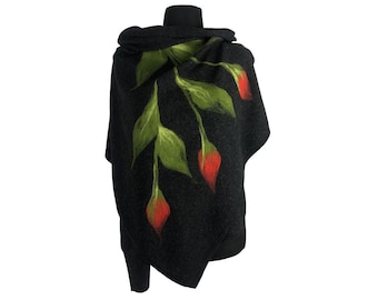 Beautiful large felted scarf painted with wool. A lovely gift. Women's poncho.
