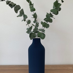 Vase Rillen / Dekovase /3D Druck / Wasserdicht / Trockenblumen / Dekoration / Verschiedene Größen und Farben Dunkelblau