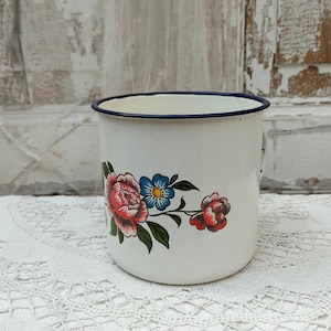 Enamel handle pot, milk pot