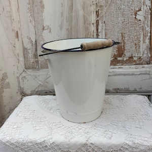 Enamel bucket