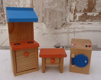 Dollhouse kitchen furniture