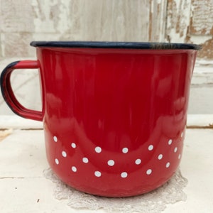Enamel handle pot