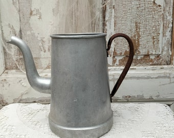 Aluminium jug