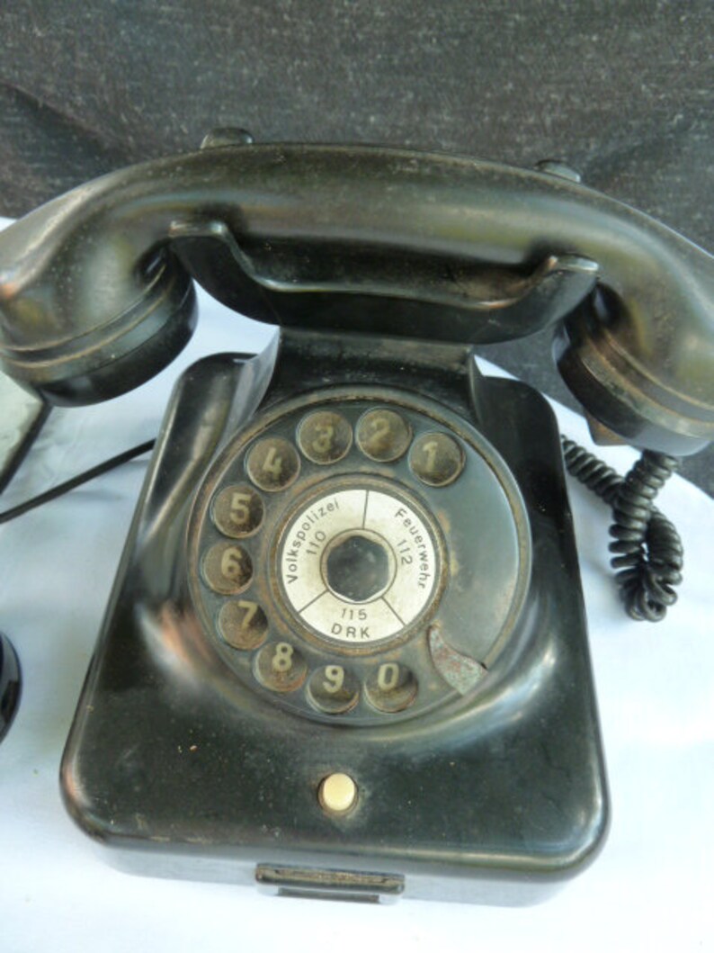 black vintage phone W 28