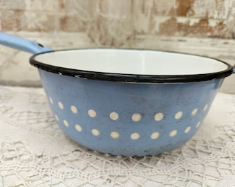 Enamel strainer