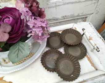 5 tartlet moulds