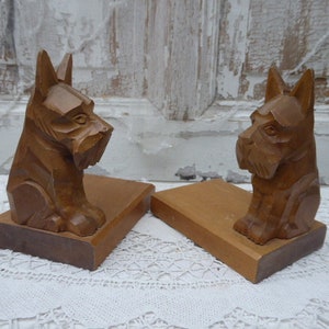 Bookends, Dogs