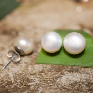 Echte Perlen 4,6,8, 10mm wahlweise, mit Edelstahl Silber oder Titan stift, Perlenstecker, Süßwasserperlen, Ohrstecker, off white , Bild 4