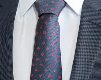 Corbata de dados poliédricos: regalo geek para Dungeon Master de D&D