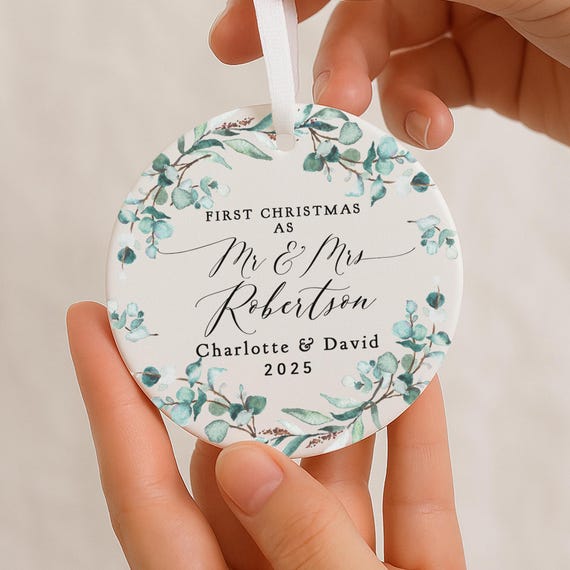 First Christmas Married Ornament, Mr & Mrs First Christmas Ornament, Married Christmas Keepsake, 1st Christmas Gifts, 1st Christmas Bauble