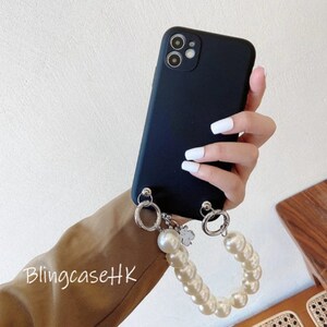 Bracelet en chaîne avec perles bling et étui de protection souple pour iPhone 7 8 Plus X XR Xs Max 11 12 13 14 15 Pro Max Mini SE Samsung S22 23 24 Ultra Noir