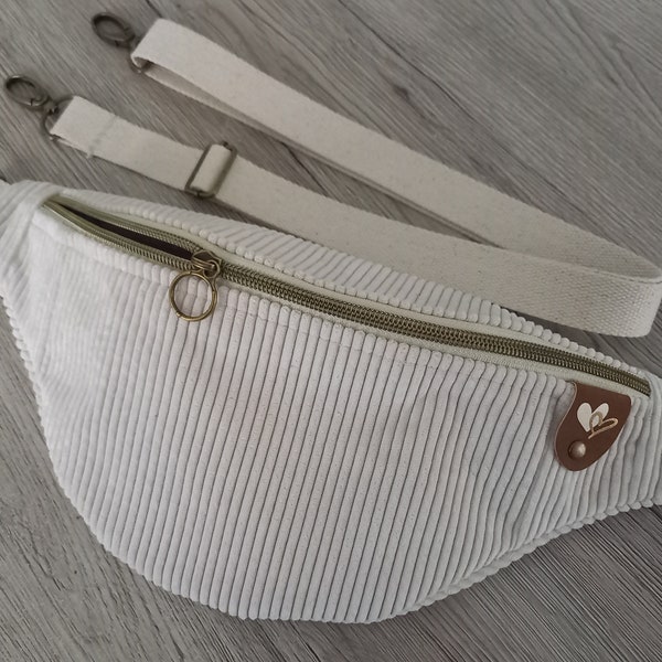 Personalisierte Bauchtasche Cord beige,HipBag, Bumbag, Crossbodybag