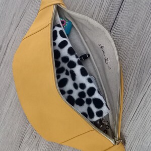 Personalizable bum bag, yellow faux leather image 5