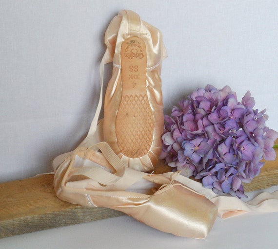 ballet shoes, Pointe shoes, ballet shoes, Russian