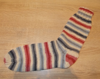 Sockenhexe "  liebevoll " selbst gestrickte Socken Gr. 40 / 41 " extra warm " aus 8 fach . Sockenwolle