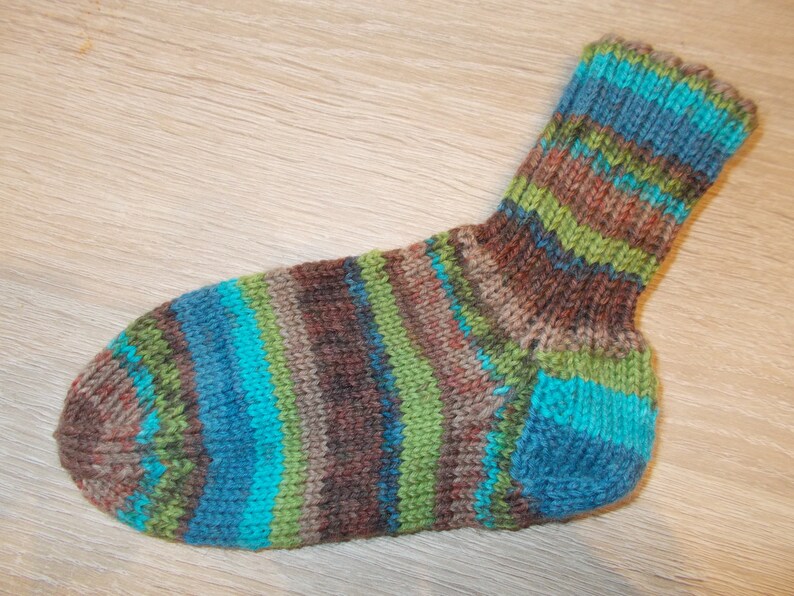 Sockenhexe liebevoll selbst gestrickte warme Kinder Socken Gr. 25 / 26 image 1