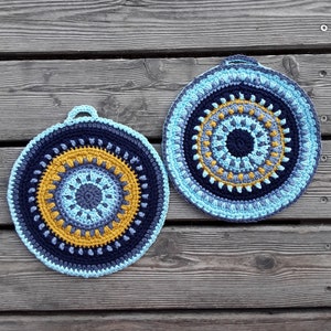 crocheted round potholders, blue, pure cotton