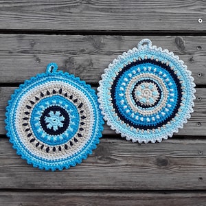 crocheted round potholders, blue, pure cotton