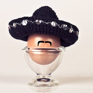 Eggwarmer mexican mariachi hat, sombrero, Easter breakfast table Black