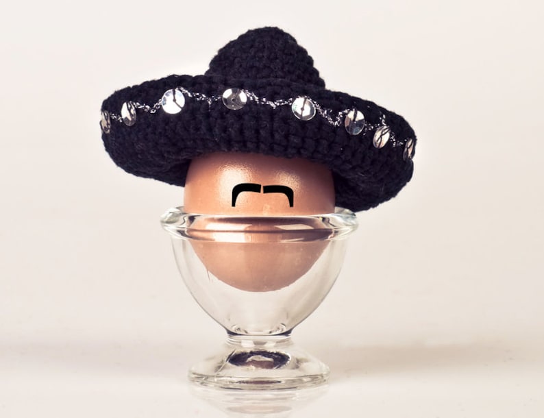 Eggwarmer mexican mariachi hat, sombrero, Easter breakfast table Black