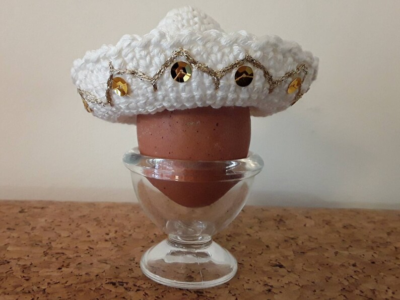 Eggwarmer mexican mariachi hat, sombrero, Easter breakfast table Weiss