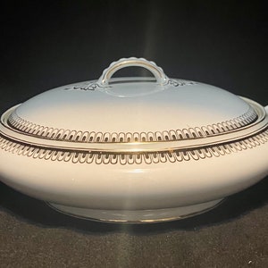 Vintage Alfred Meakin Covered Vegetable Bowl White with Gold Trim