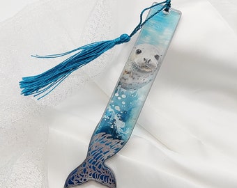 Bookmark made of transparent epoxy resin - seal motif