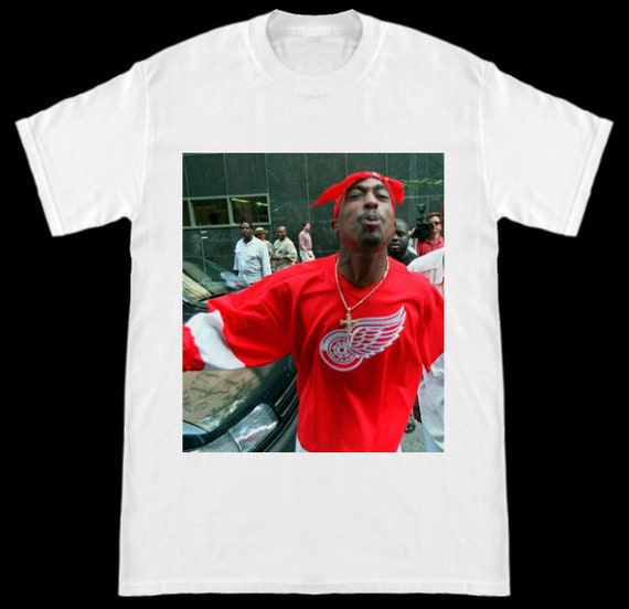 red wings t shirt jersey