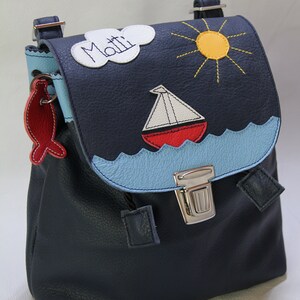 Kinderrucksack-Leder-D.Blau Segelboot,Sonne,Wolke mit Namen Bild 2