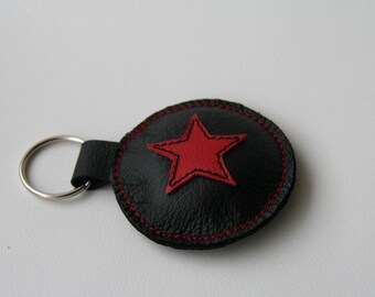 Keychain 'Cercle avec étoile 'Noir/Rouge'