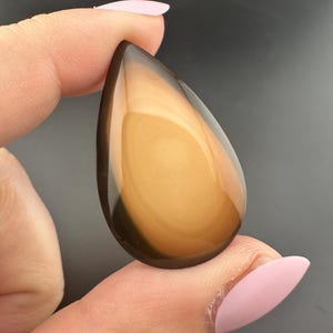 Rim - Bat Cave - Jasper - Teardrop Cabochon - Prineville, Oregon