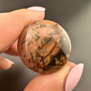 Morrisonite Jasper - Round Cabochon - Owyhee Canyon, Eastern Oregon