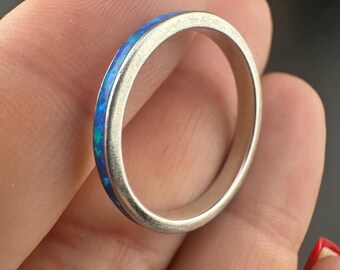 Opal Inlayed Silver Ring - Size 9.75