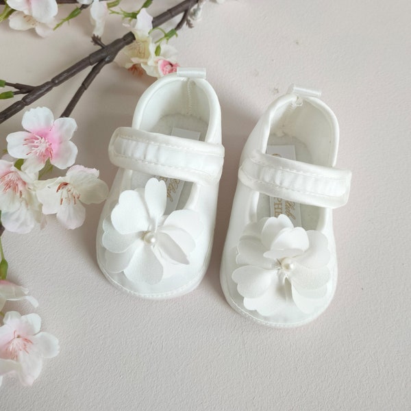Girl Ecru Baptism Shoes, Flower shoes, Christening Booties, Baby Shower Gift, Girl Wedding Booties, Baptism shoes