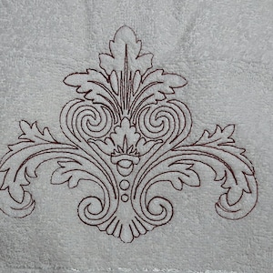 Embroidery file &quot;Lily&quot; and &quot;Baroque Lily&quot;