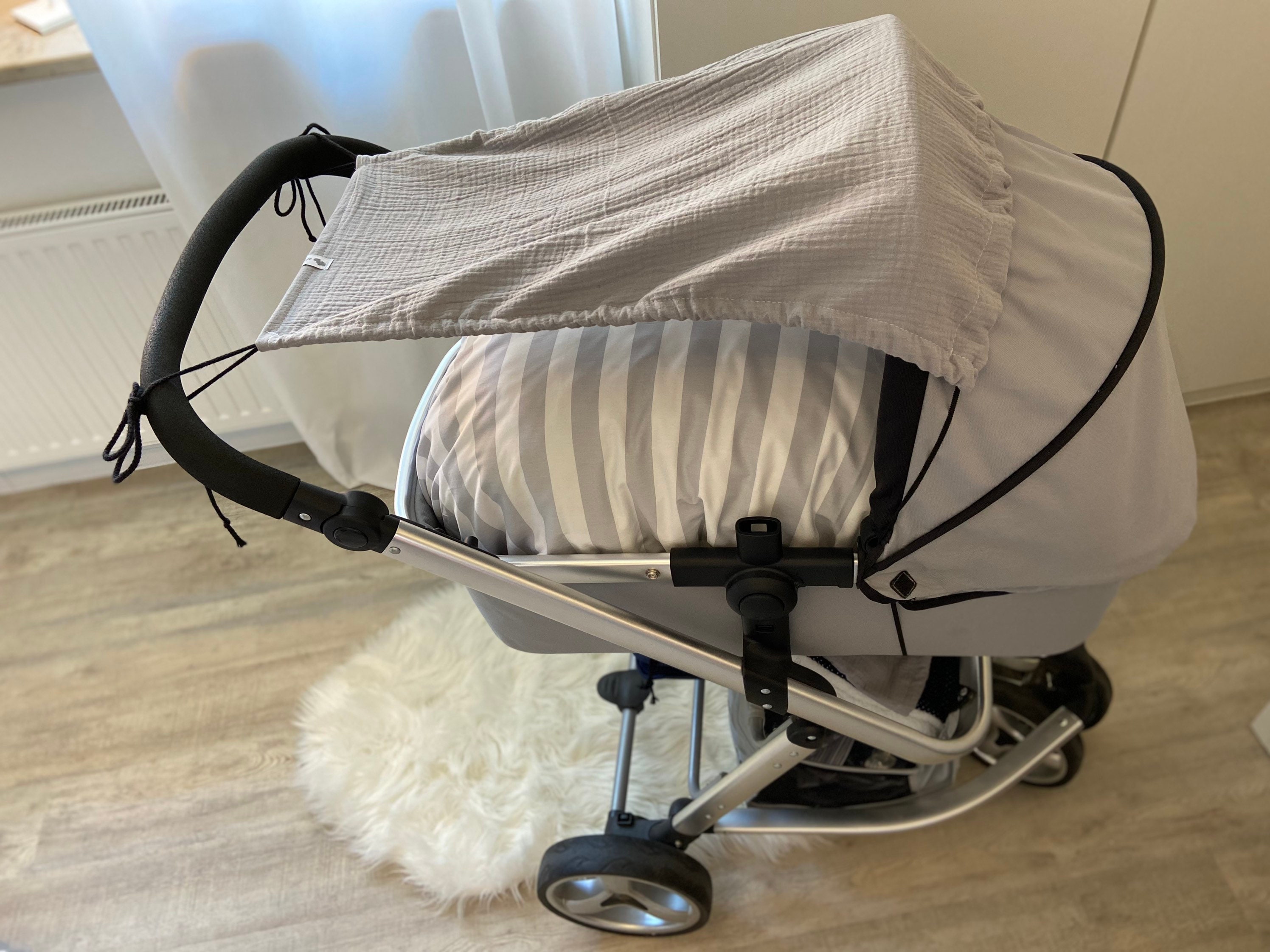 Sonnenschutz Auto Baby 2 Stück Sonnenschutz Auto Kinder, 2023 Neues  Material Sonnenschutz Auto Baby mit UV Schutz, Universell Auto Sonnenschutz  für 95% der Autos, Golf, SUV, Großes Auto (L) : : Auto & Motorrad