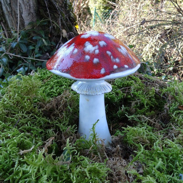 Fliegenpilz rot aus Keramik, frostsicher, Unikat, Pilz Gartendeko Höhe 15 cm