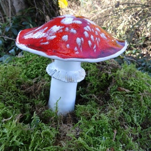 Fliegenpilz rot aus Keramik, frostsicher, Unikat, Pilz Gartendeko Höhe 20 cm