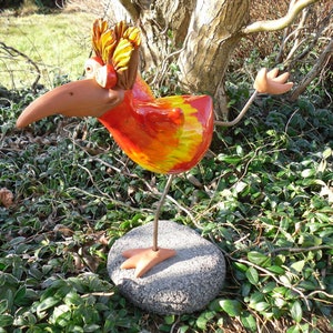 Läufer aus Keramik rot mit Stehhaaren, frostsicher, Unikat, Gartendeko (B) Vogel