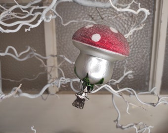 Deko Pilz aus Glas mit Clip, Fliegenpilz geeist, Baumschmuck, rot weiss (E)