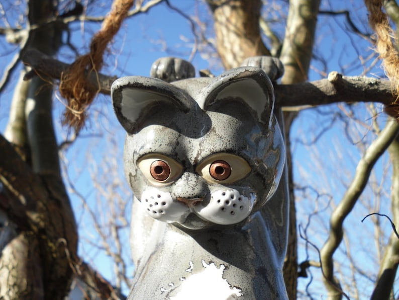 Katze Keramik grau getigert, hängend frostsicher Gartendeko Bild 2