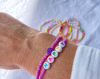 Armband bunt Happy mit Geschenkkarte You make me Happy, Farbwahl, Armband mit Karte, Armband zart, Armband personalisiert