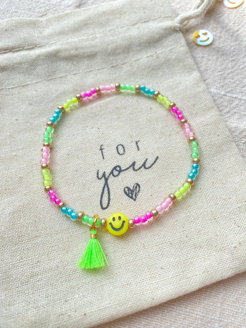 Neon Armband Smiley Rainbow mit Quaste Perlenarmband bunt Miyuki Armband mit Smiley farbenfrohes Armband imagem 4