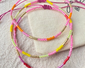 Bracelet Minimalist | Delicate bracelet | Fine bracelet | Macrame bracelet | Colorful | Miyuki beads | Gift